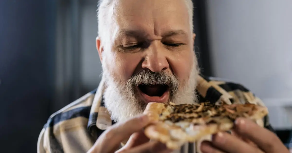 senior-eating-1