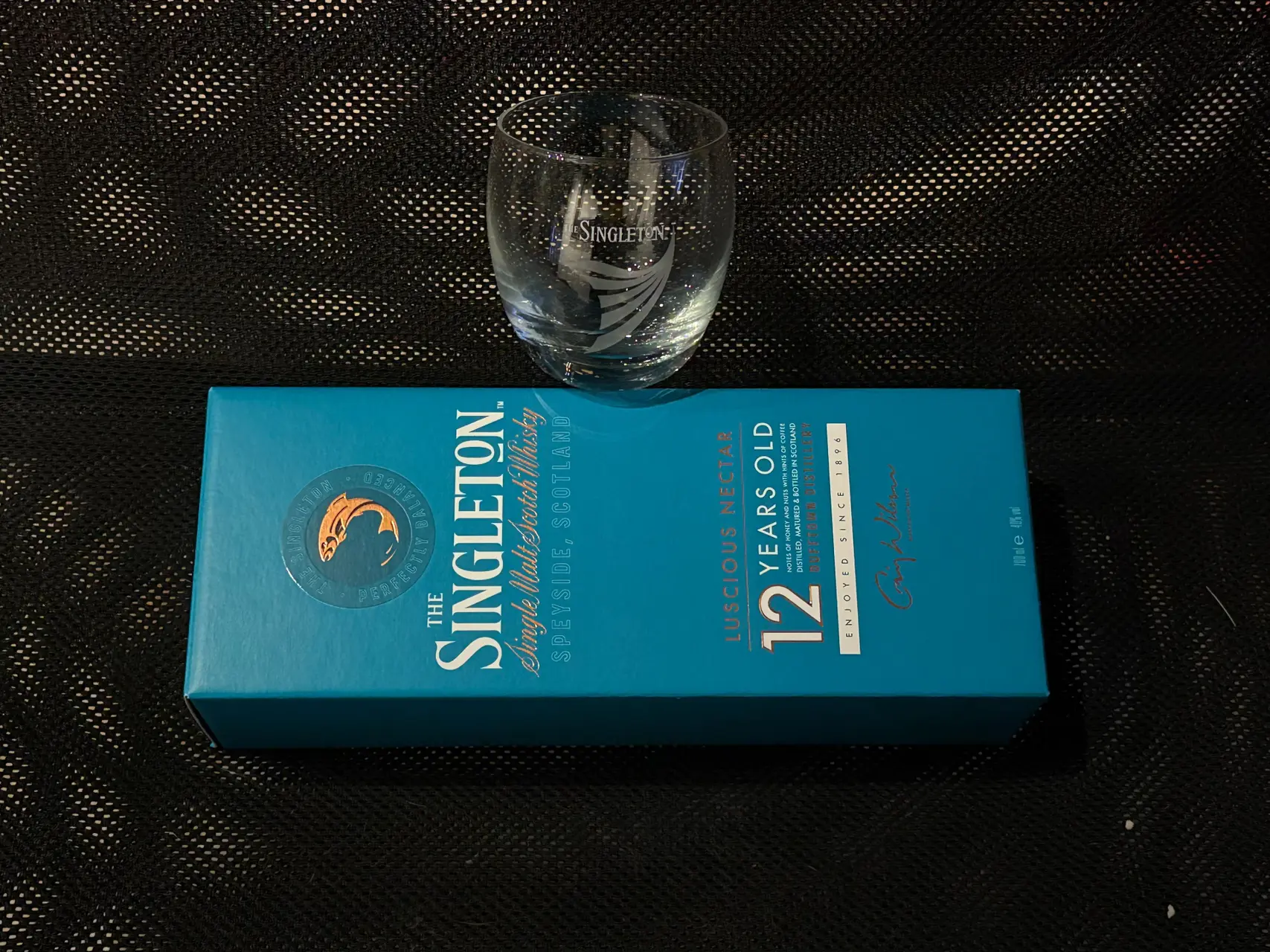 singleton glas