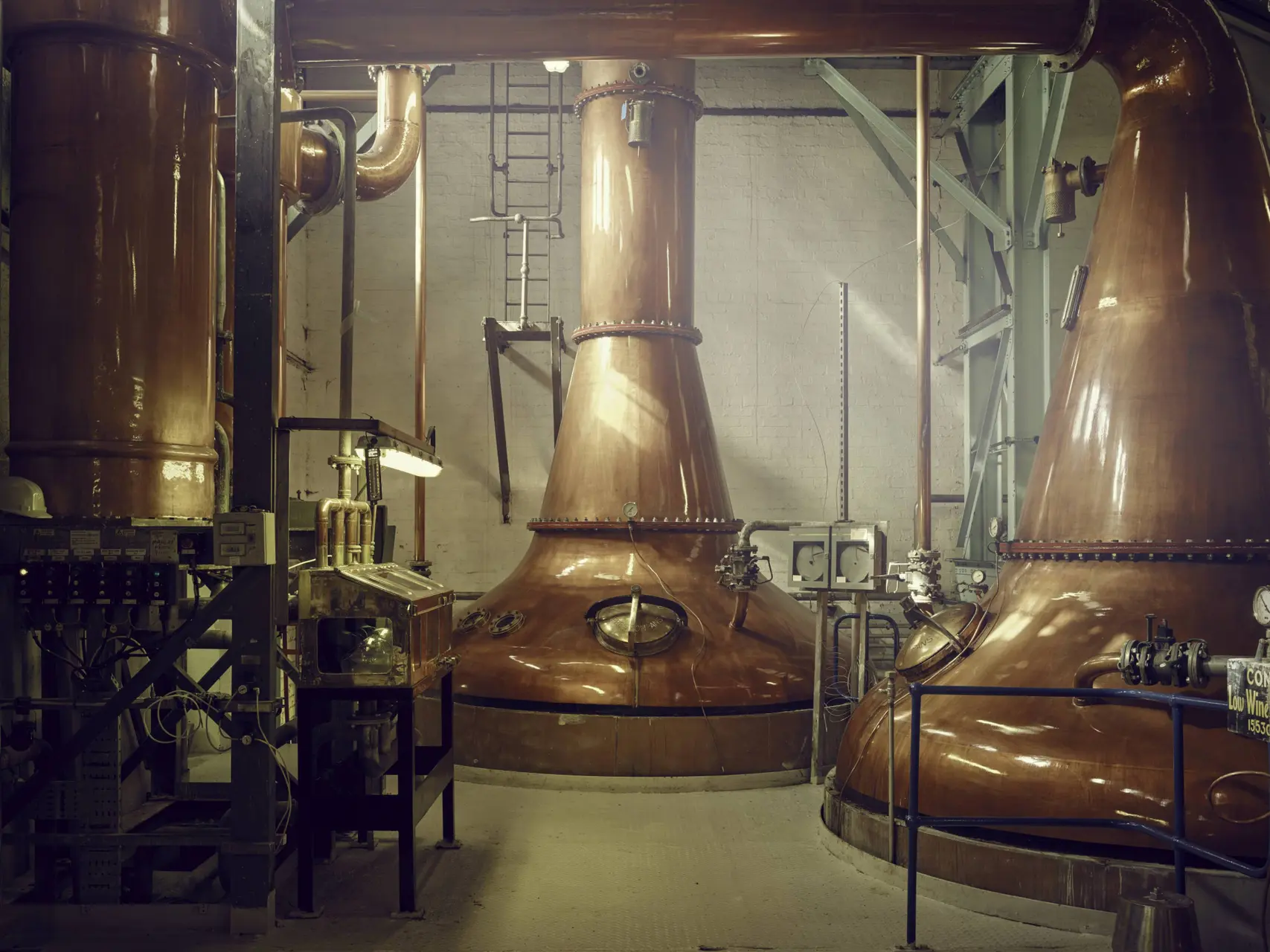 loch lomond distillery stills