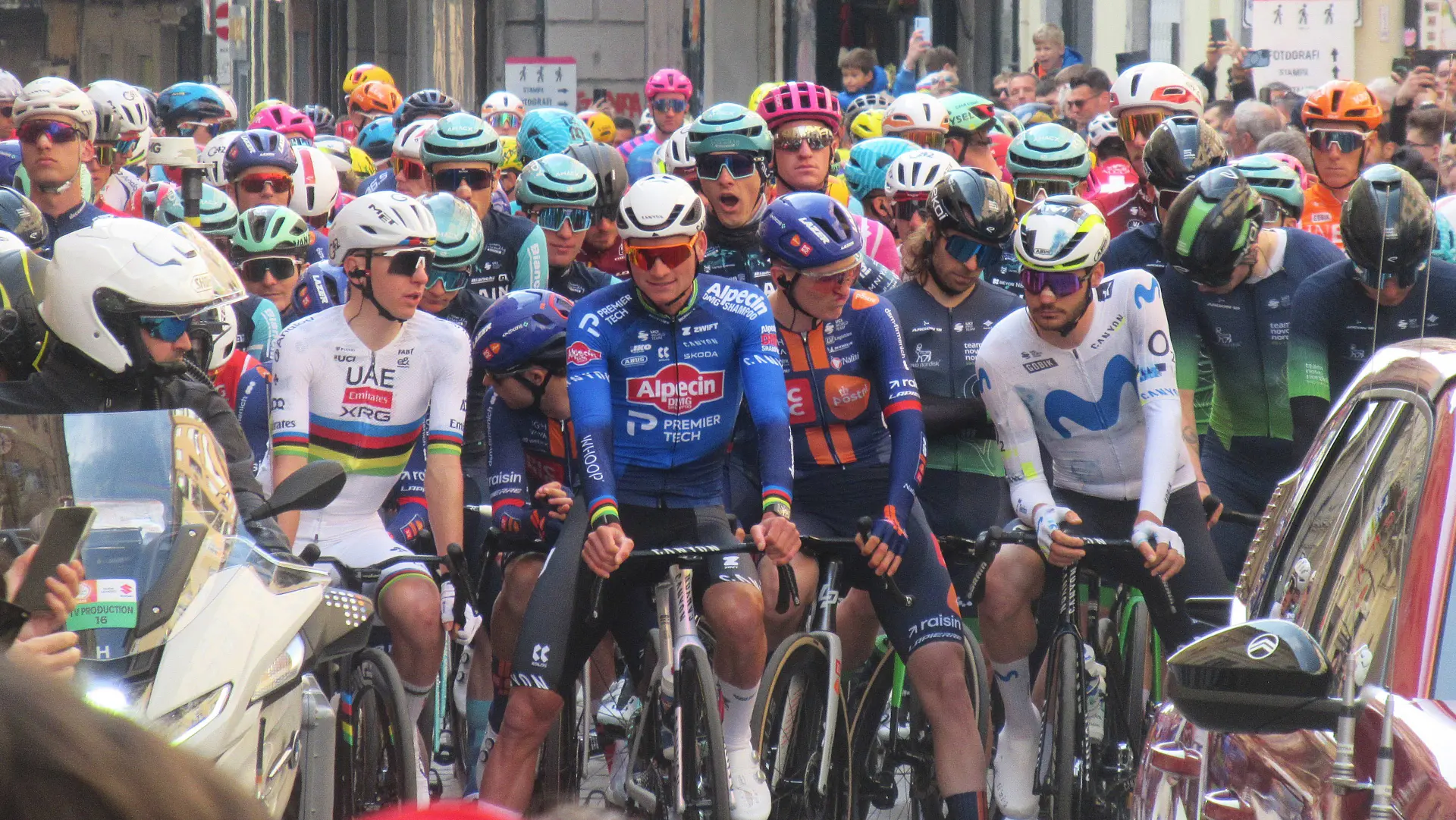 Mathieu van der Poel aan de start van een wedstrijd