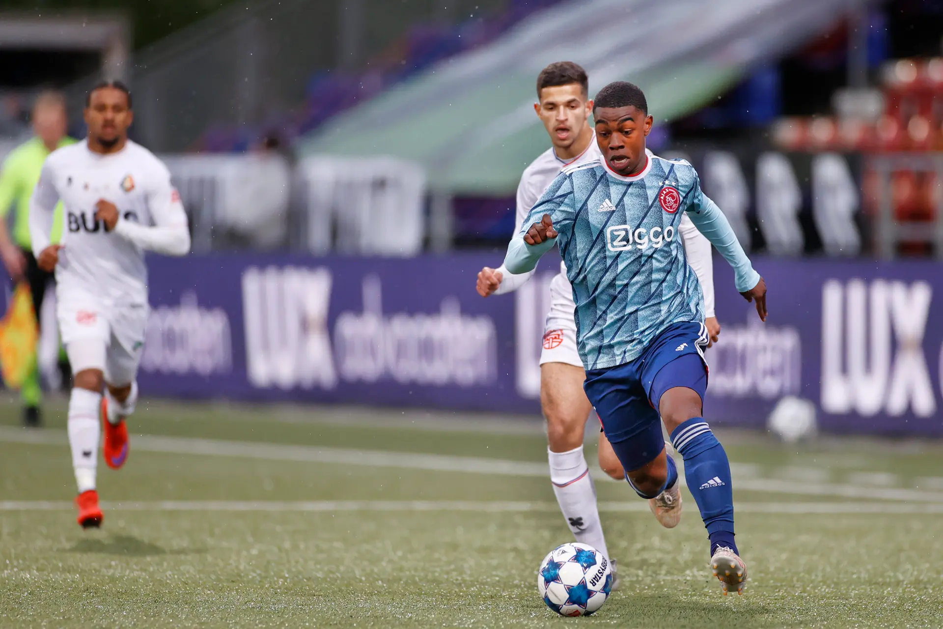 Amourricho Van Axel Dongen Jong Ajax Telstar