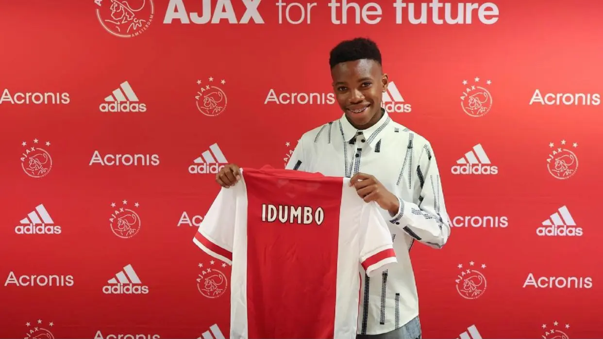 Stanis Idumbo Muzambo