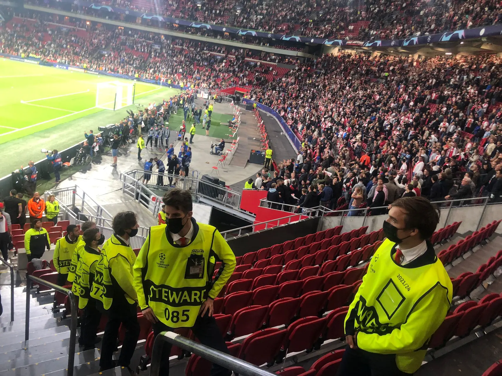 ajax besiktas vuurwerk
