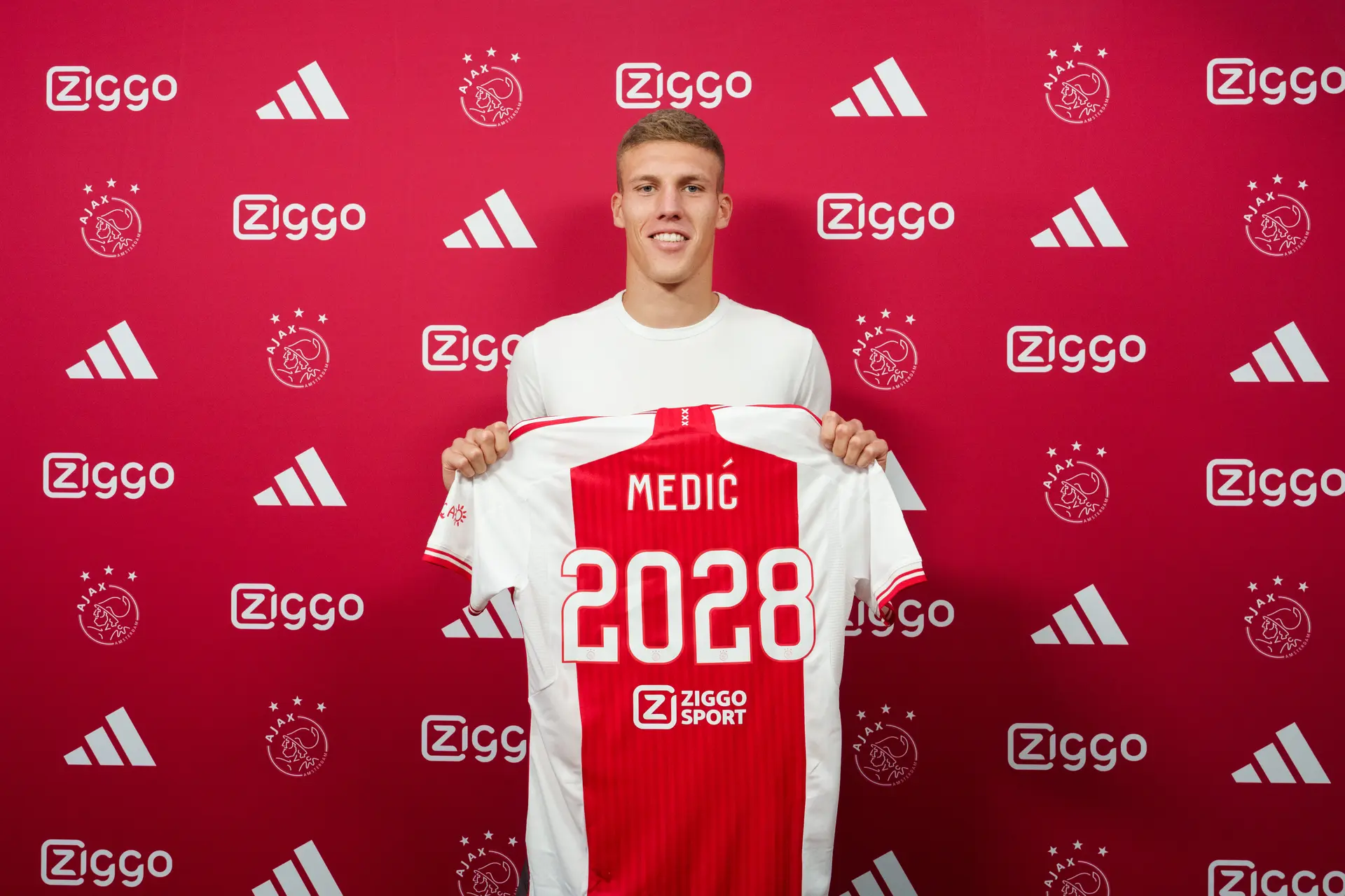 2023 08 06 contract jakov medic 0008