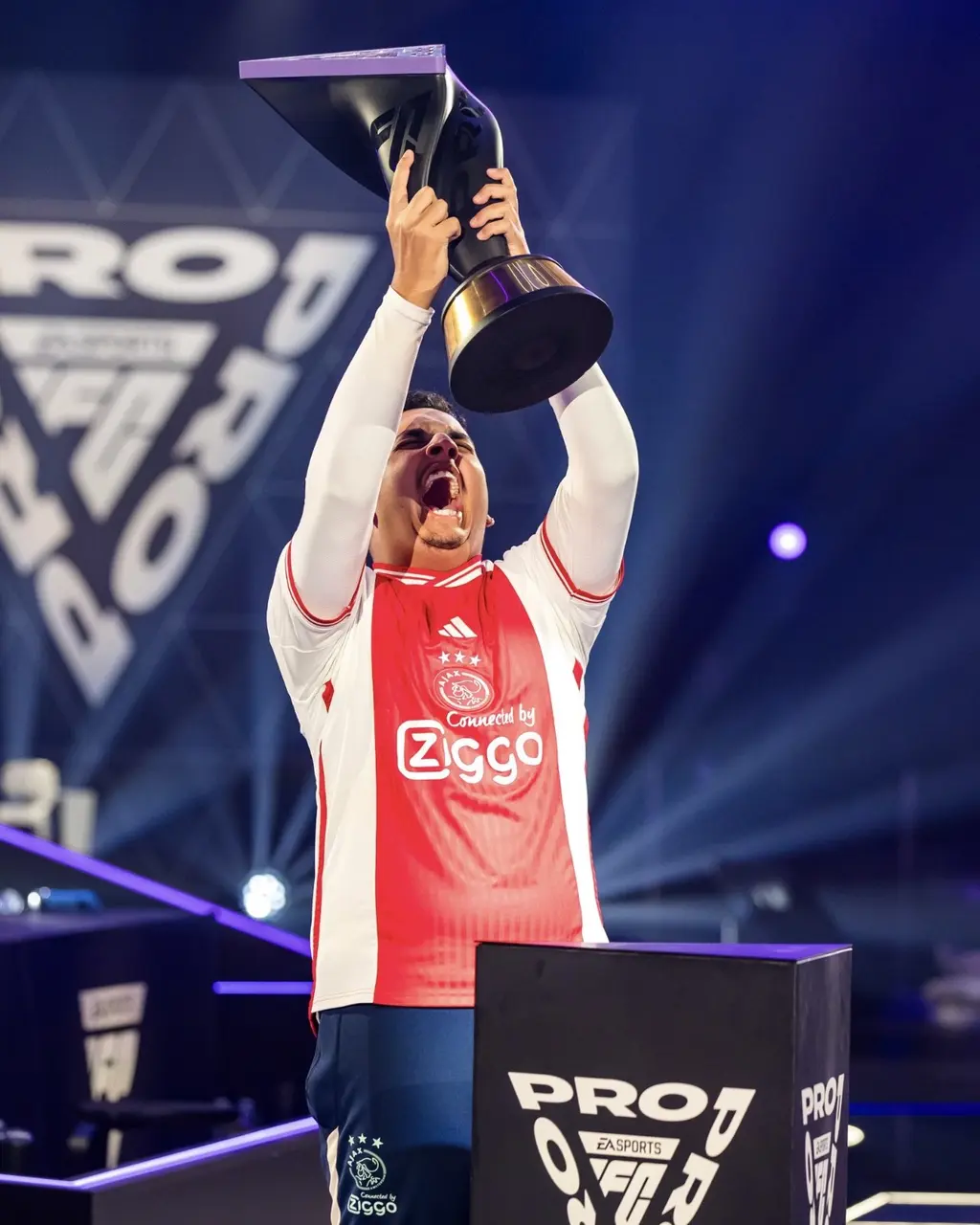 phzin ajax esports