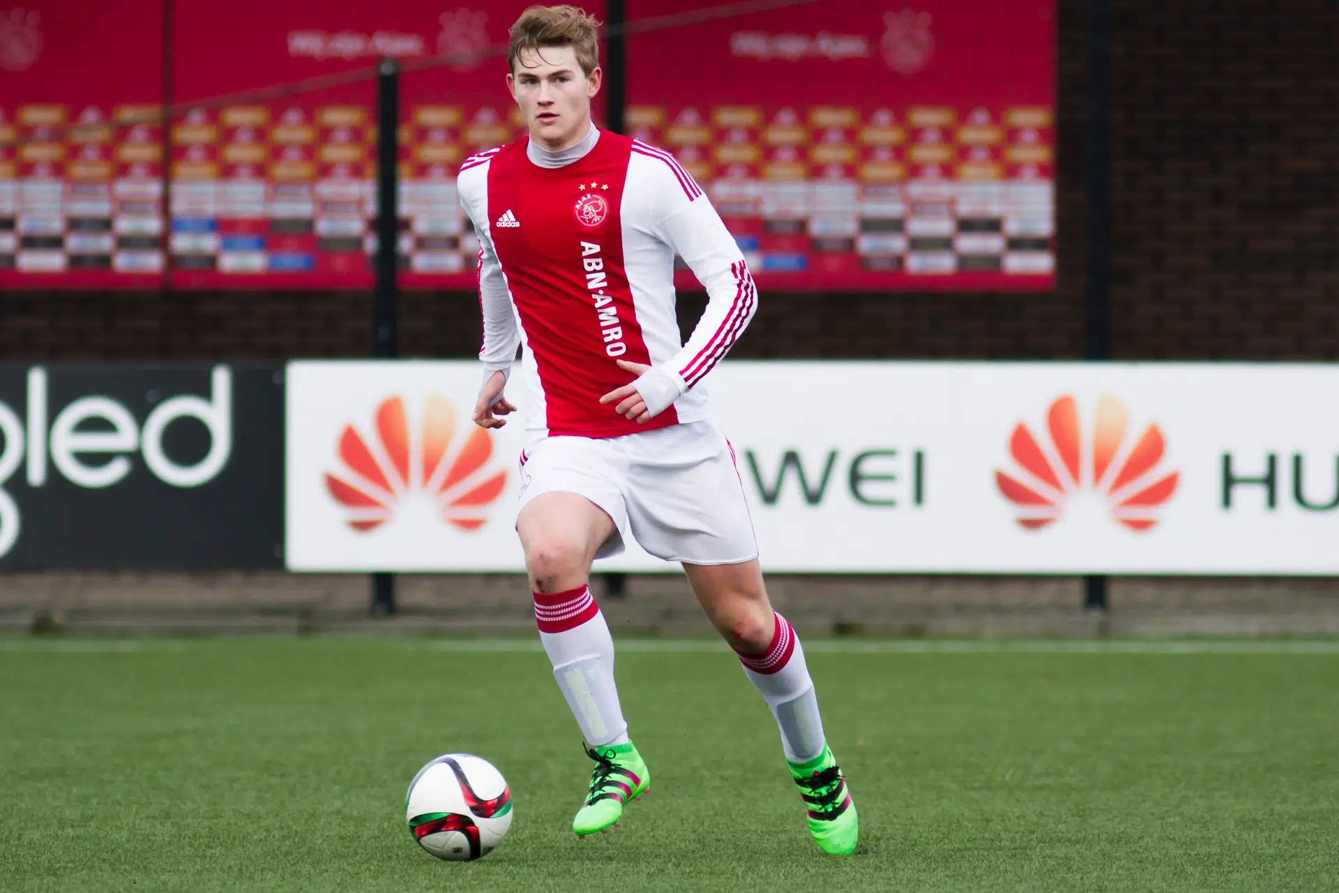 de ligt 2015