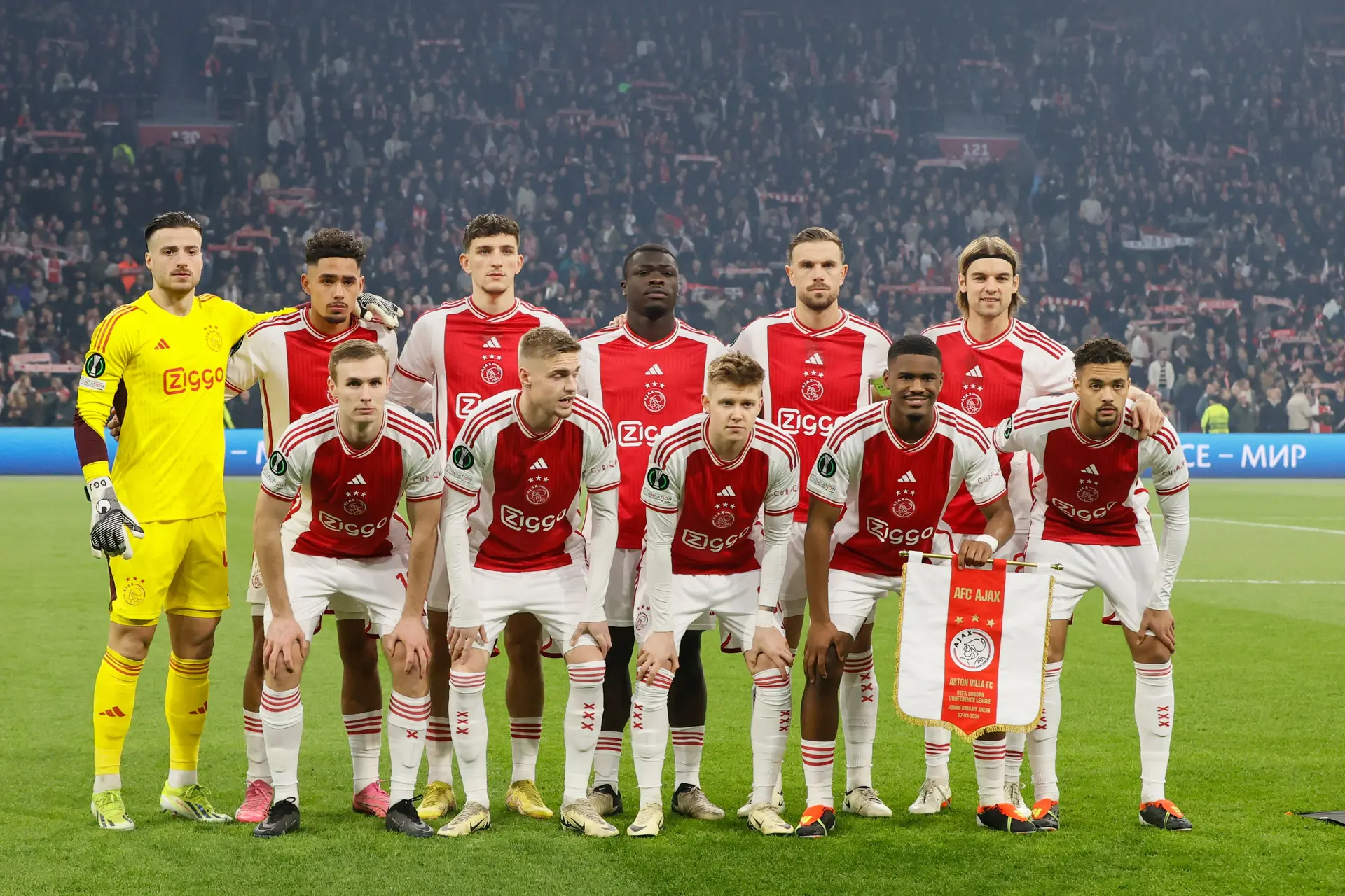 elftalfoto ajax aston villa conference league