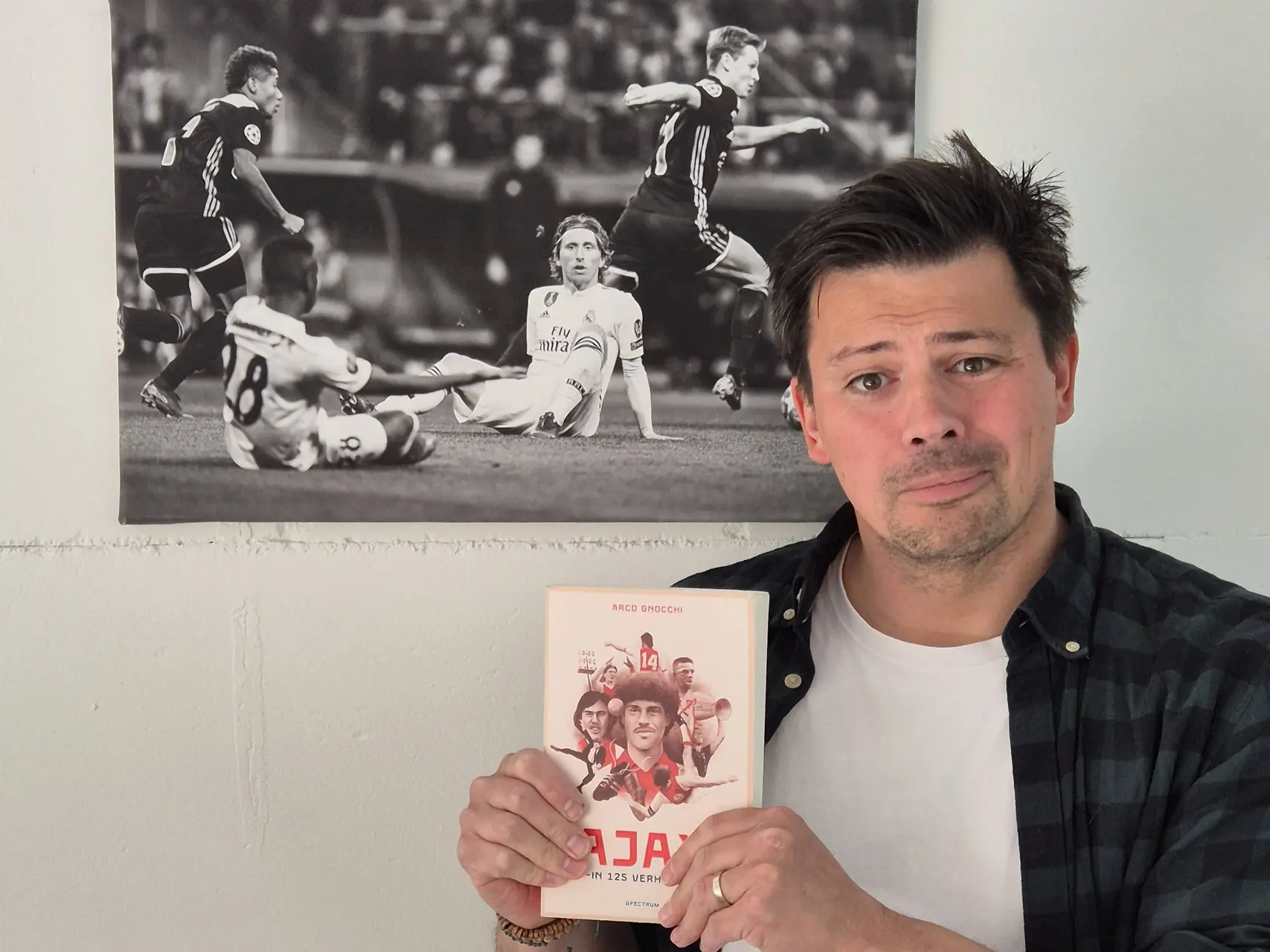 ajax boekenkast arco gnocchi