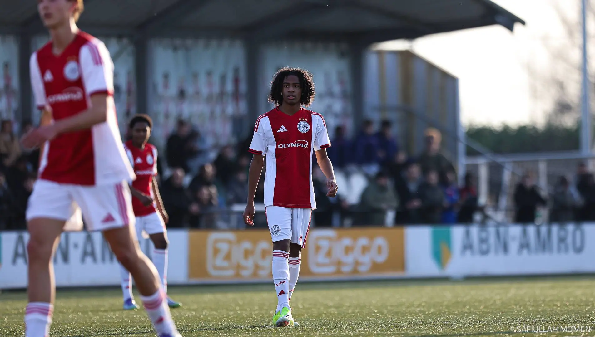 Elgyn Hato Ajax O16