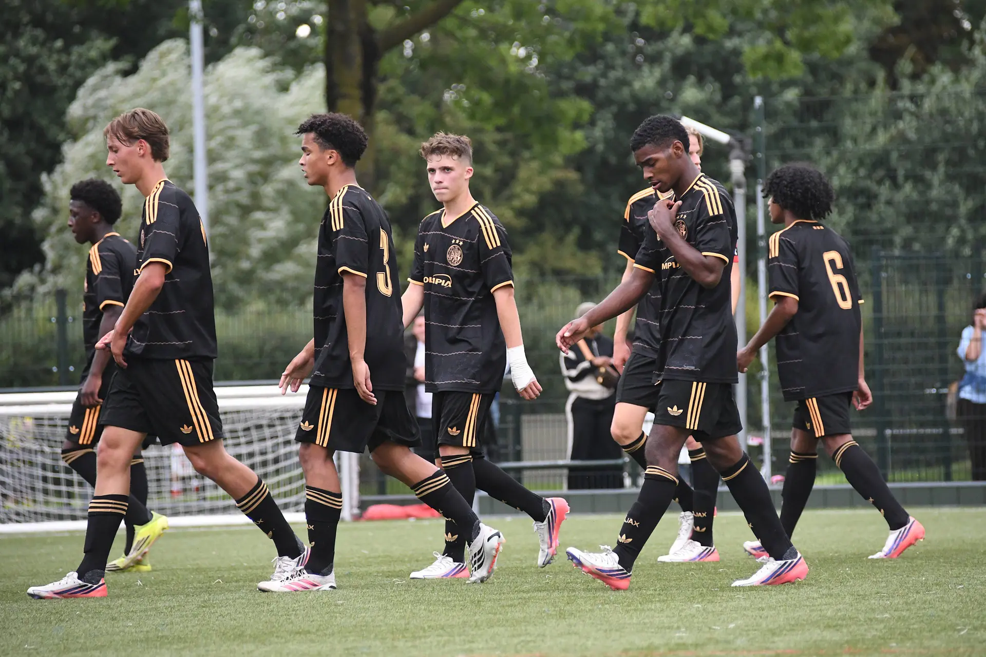 Ajax O17