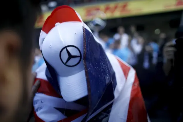 lewis hamilton mercedesjpg