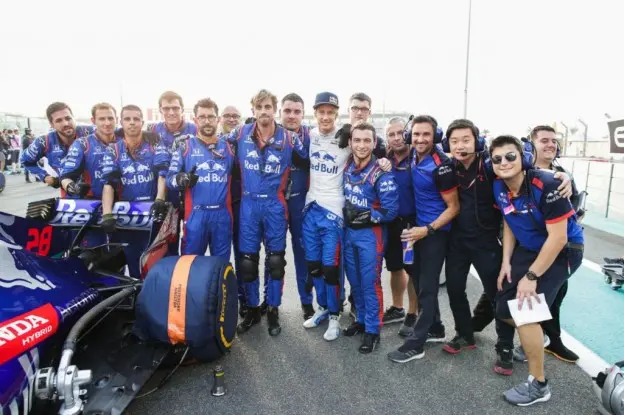 Hartley gp abu dhabi toro rosso 2018jpg