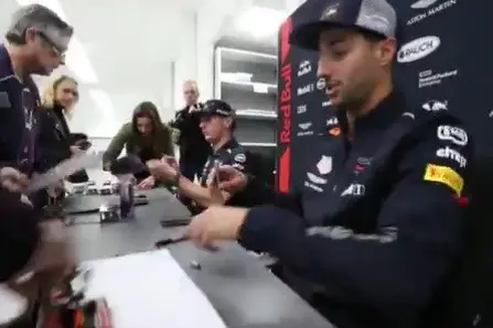 verstappenricciardohandtekeningjpg