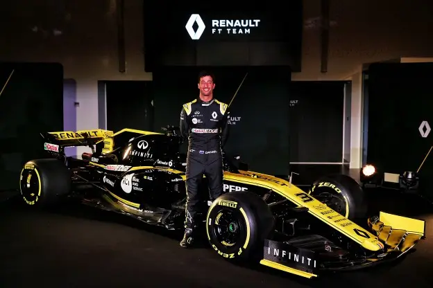 Ricciardo Renault 2019jpg