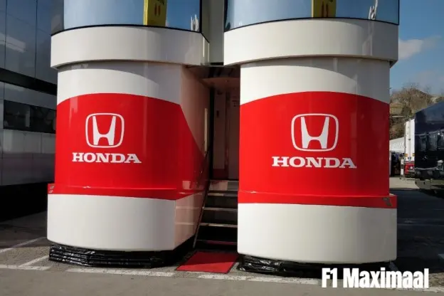 Honda Paddock RedBull Barcelona EIGENFOTOjpg