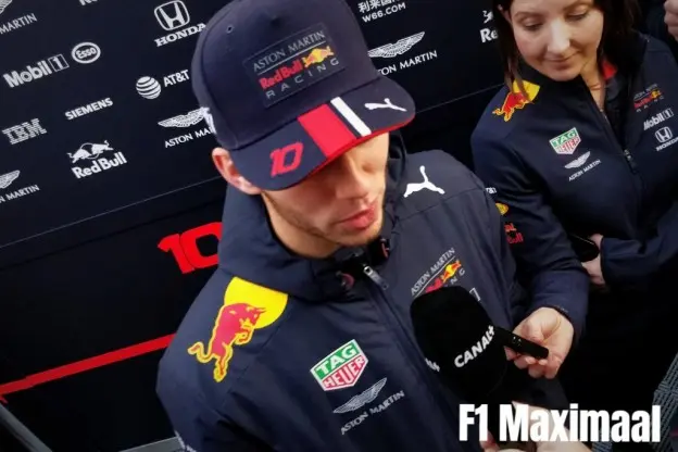 Gasly Red Bull Paddock Barcelonajpg