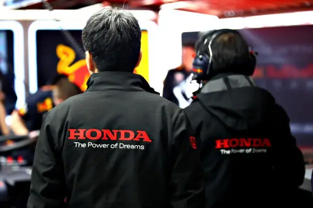 Honda Red Bulljpg