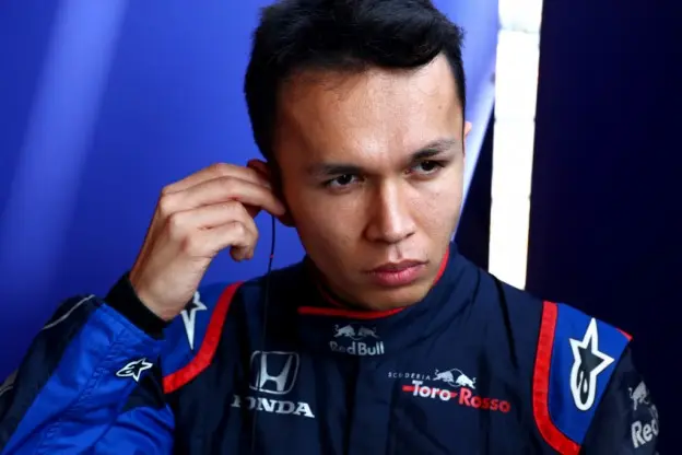 Alexander Albon toro rosso testdagen barcelona 2019jpg