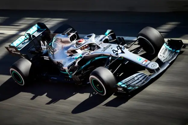 mercedes w10 hamiltonjpg