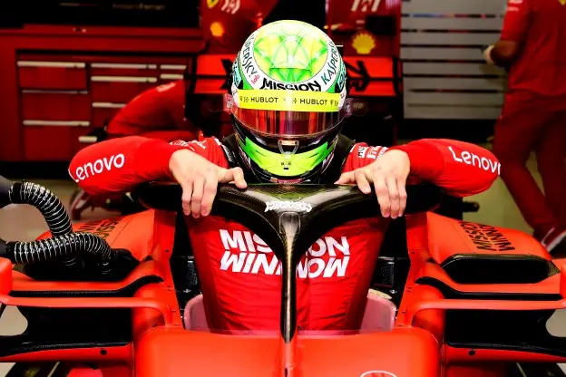 Mick Schumacher Ferrari testdag Bahrein in autojpg