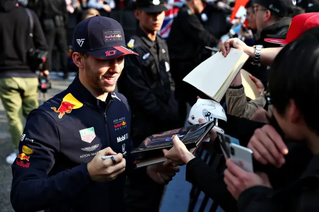 Gasly fans Chinajpg