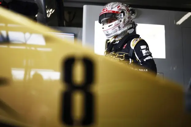 Grosjean garage Chinajpg