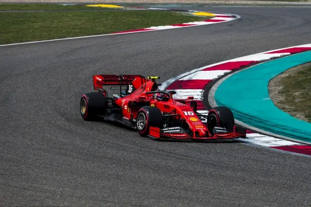 Leclerc op de baan Chinajpg