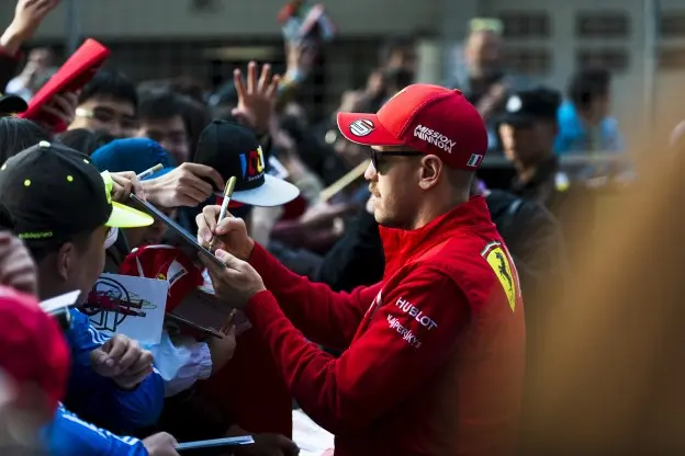 Vettel fans Chinajpg