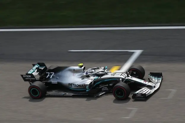 Bottas op de baan Chinajpg