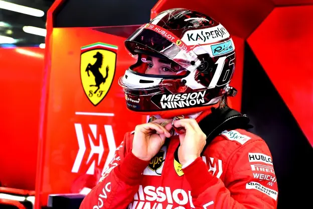 Leclerc helm Baku 2019jpg