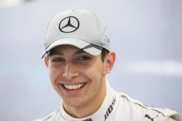 Esteban Ocon Mercedes testcoureurjpg