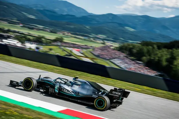 Valtteri Bottas gp oostenrijk 2019 kwalificatie communicatie red bull content pooljpg