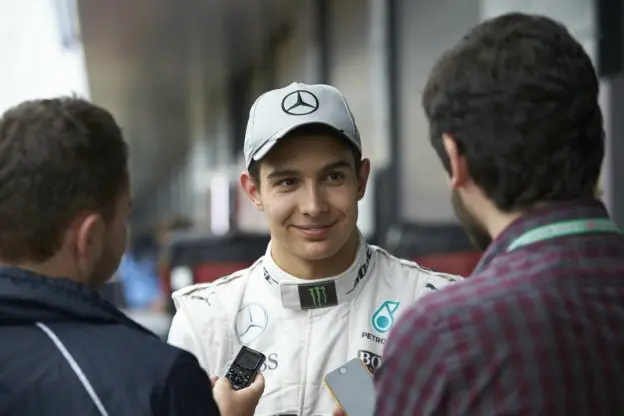 Esteban Ocon mercedes 2016 haas grosjean
