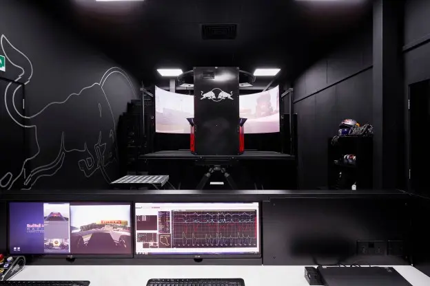 fabriek red bulljpg