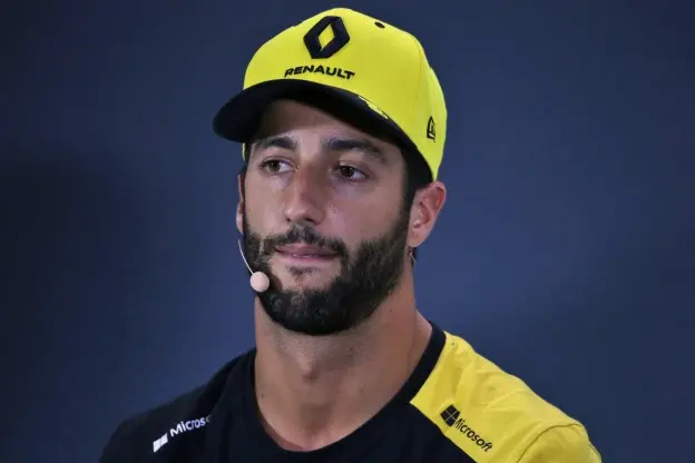 Ricciardo persco Singapore 2019jpg