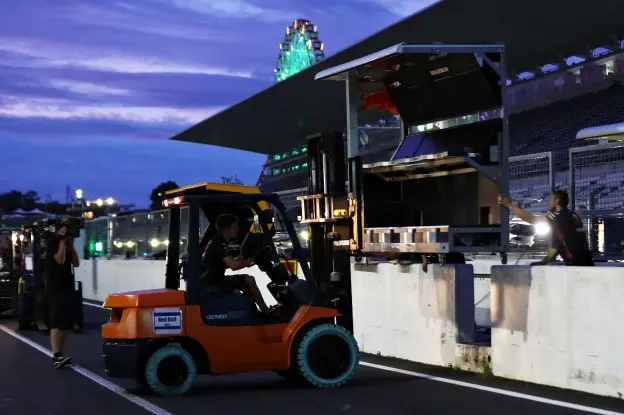 pitwall red bulljpg