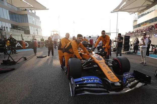 McLaren team Abu Dhabi 2019jpeg
