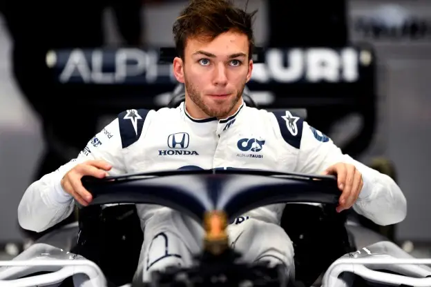 Pierre gasly AlphaTauri AT01 2jpg