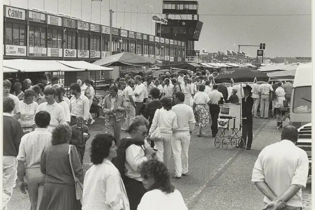 Zandvoort pits2jpg