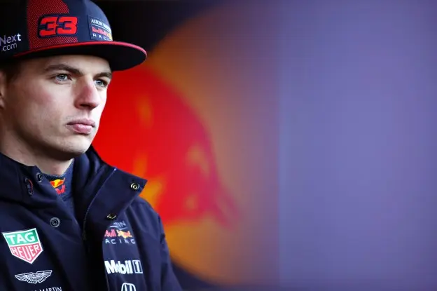 Max Verstappen serieusjpg