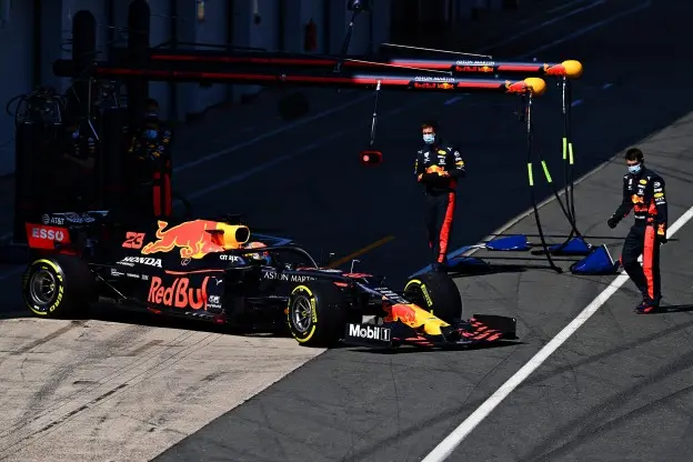 RB16 silverstone alexander albonjpg