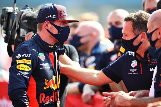 Verstappen en Horner Silverstone 2020jpg
