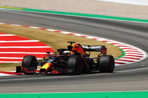Verstappen op de baan bocht Spanje 2020jpg