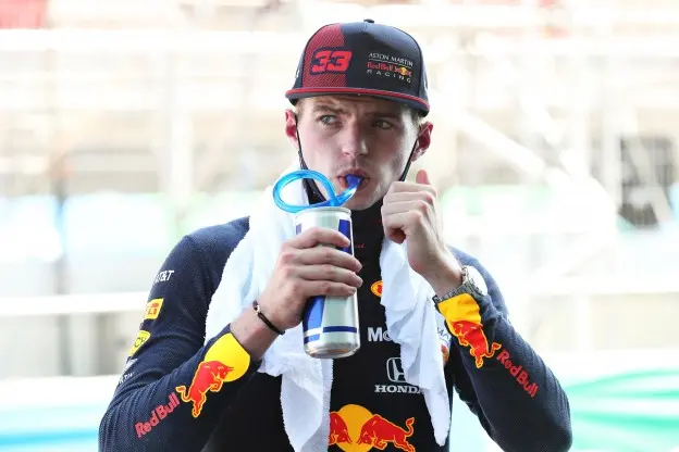Verstappen drinkt Spanje 2020jpg