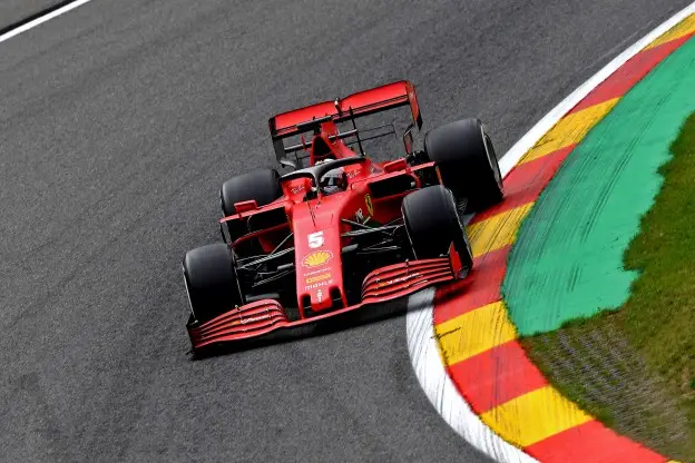 Vettel actie vrijdag België 2020jpg