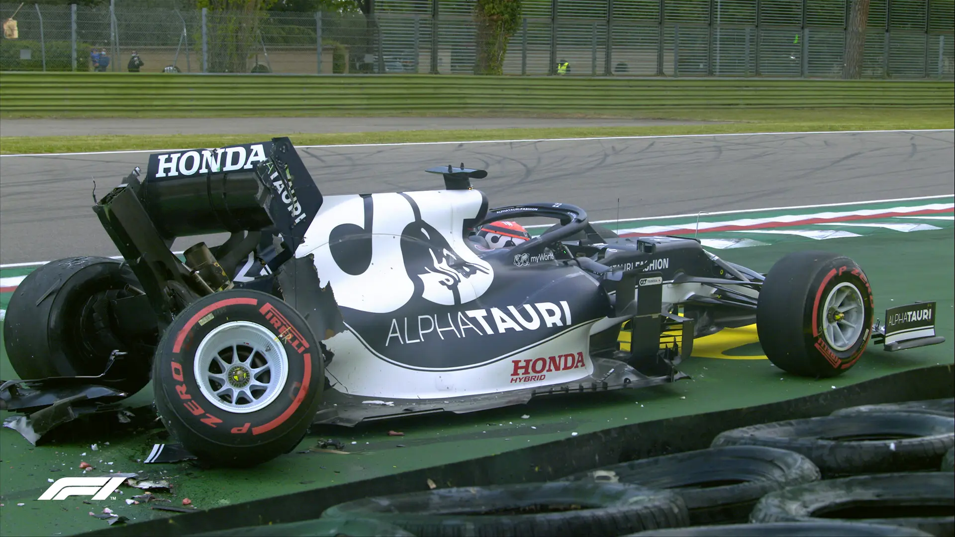 Tsunoda Crash Imola Kwalificatie