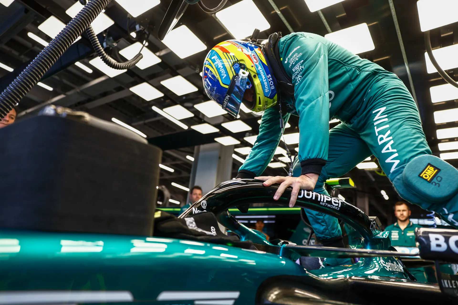 fernando alonso aston martin saoedi arabie 32