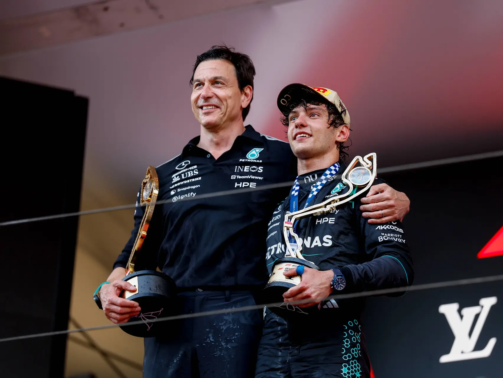 toto-wolff-kimi-antonelli-mercedes-2026-monaco-zondag-race-podium-1