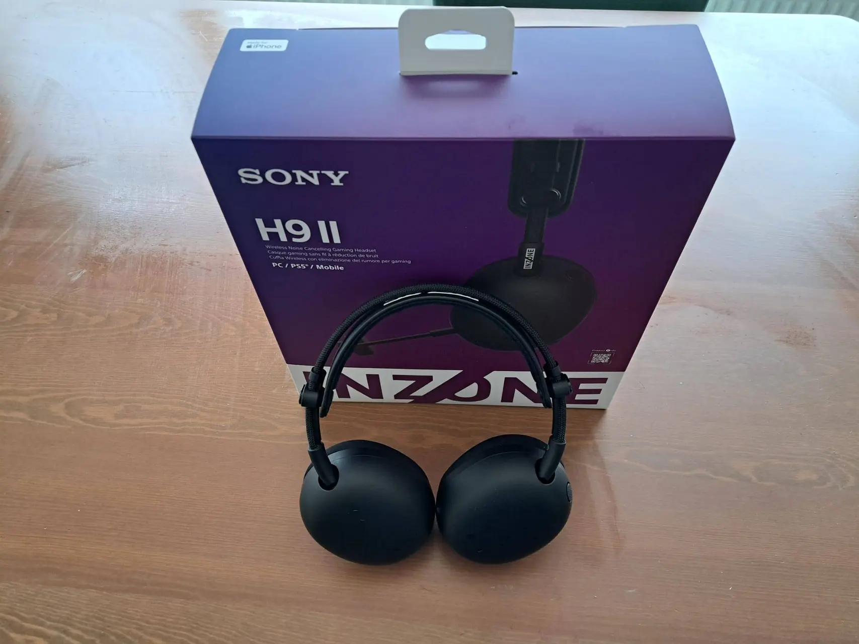 Inzone H9 II met doos