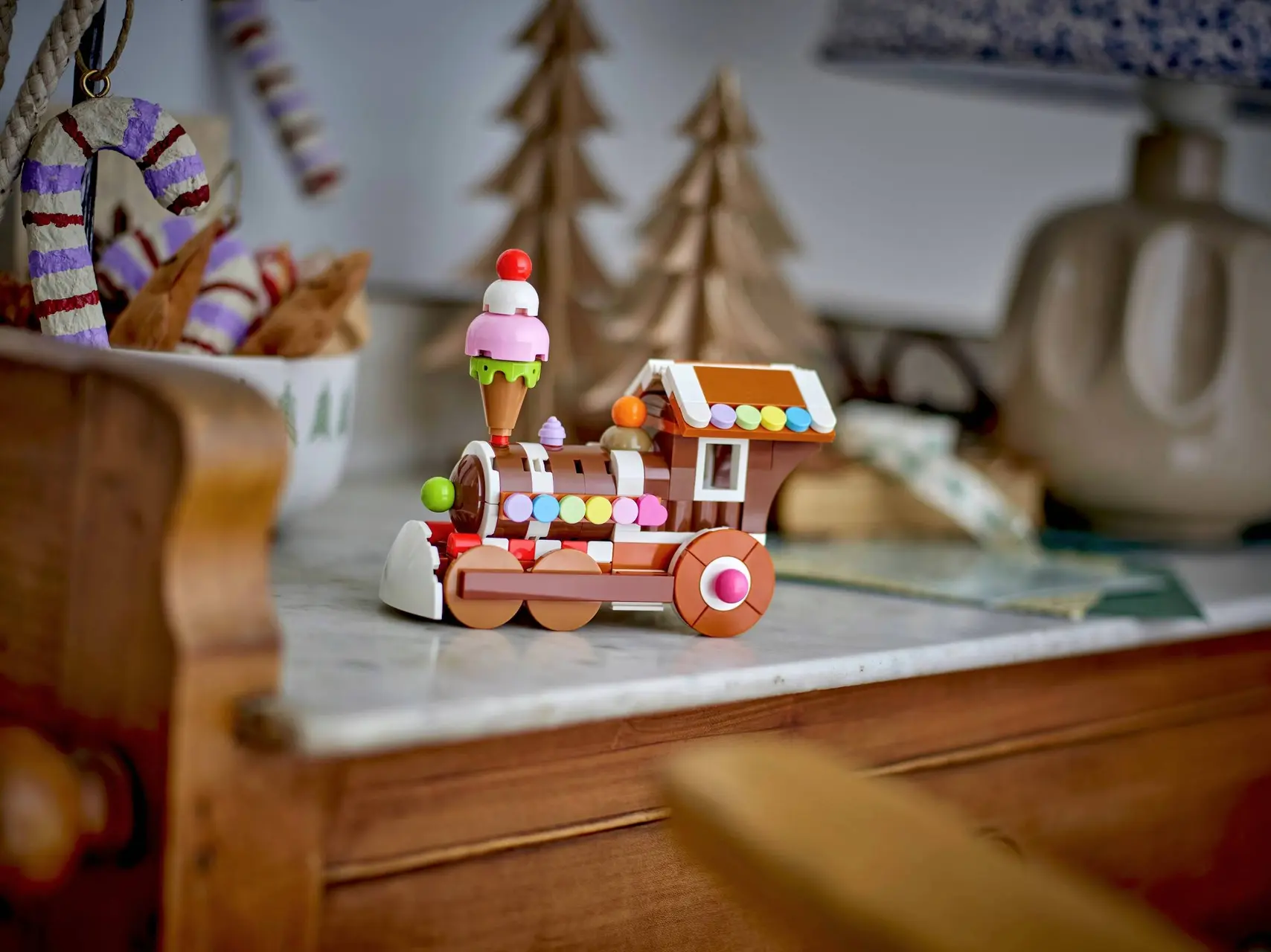 40777 lego gingerbread train